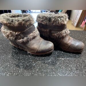 Sorel Joan of Arctic Wedge Faux Fur Leather Ankle Boots Brown women’s size 10